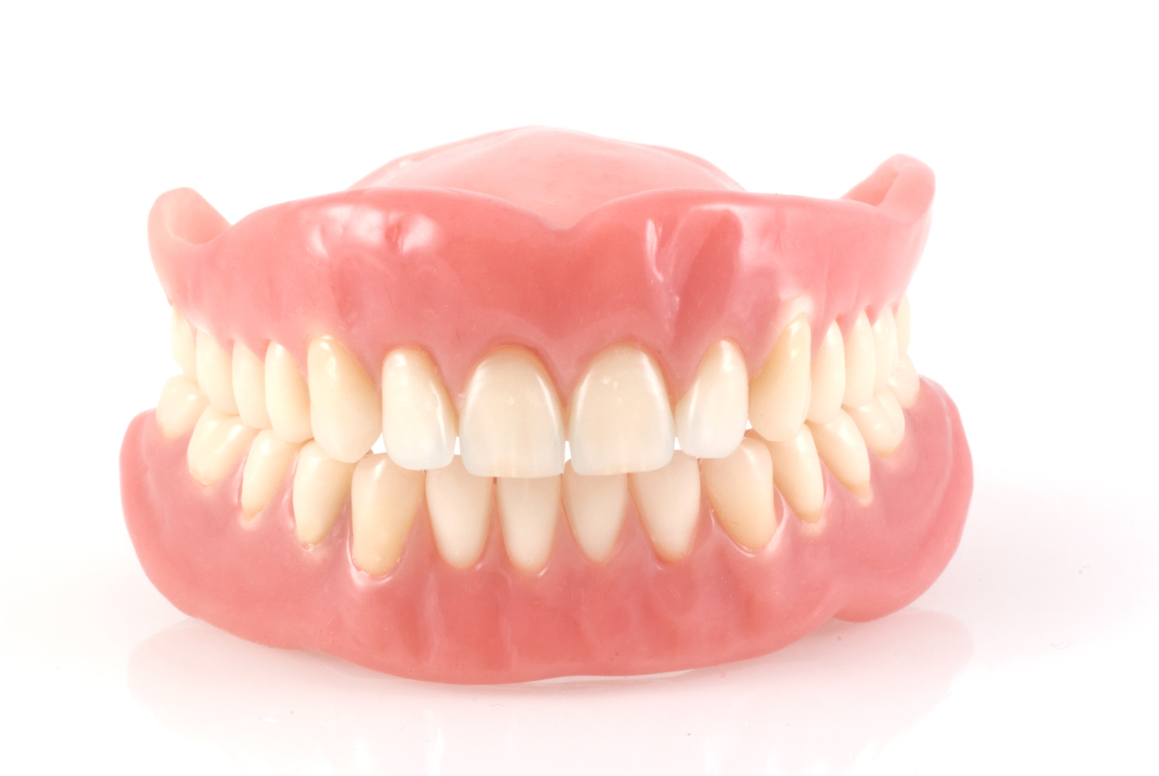 What Signs to Look Out For When in Need of Dentures Clinique